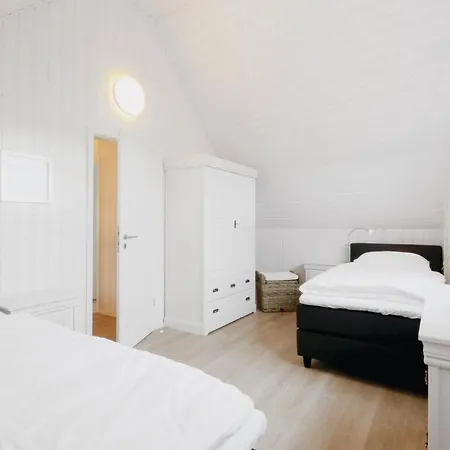 Amazing In Ostseeresort With Sauna Feriehus *